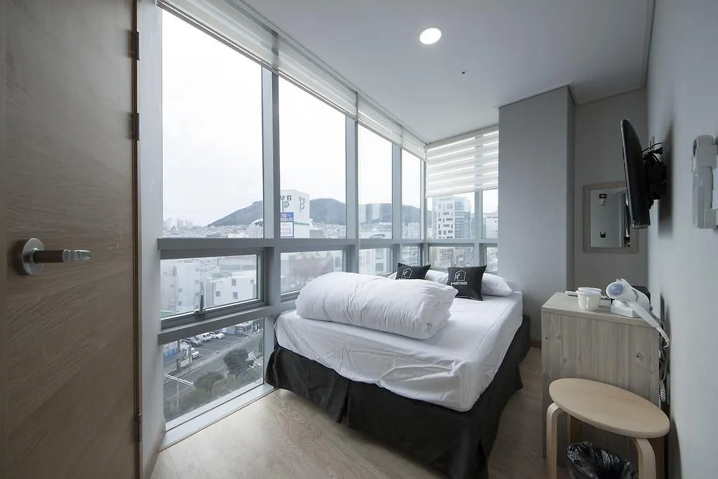 K-Guesthouse Premium Nampo 1 Busan 2*,  South Korea
