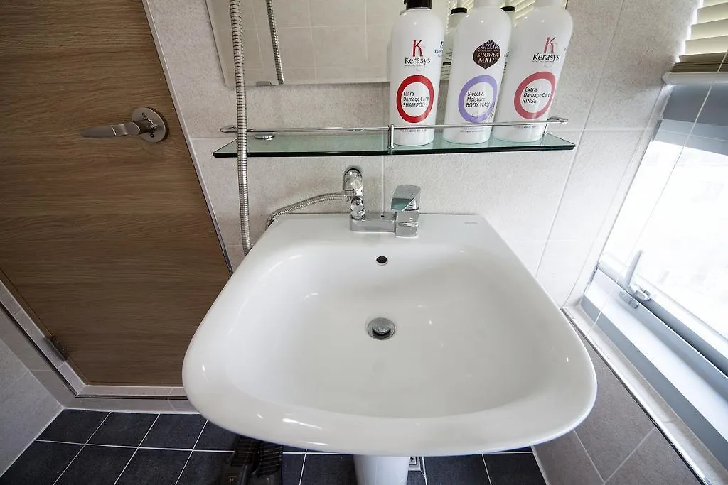 K-Guesthouse Premium Nampo 1 Busan 2*,  South Korea
