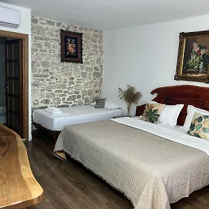 Bed and breakfast Omer The Ottoman House Albania