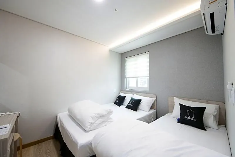K-Guesthouse Premium Nampo 1 Pusan 2*,