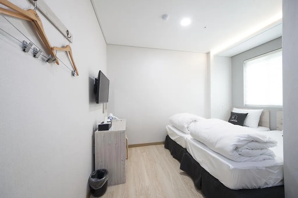 Guest house K-Guesthouse Premium Nampo 1 Busan